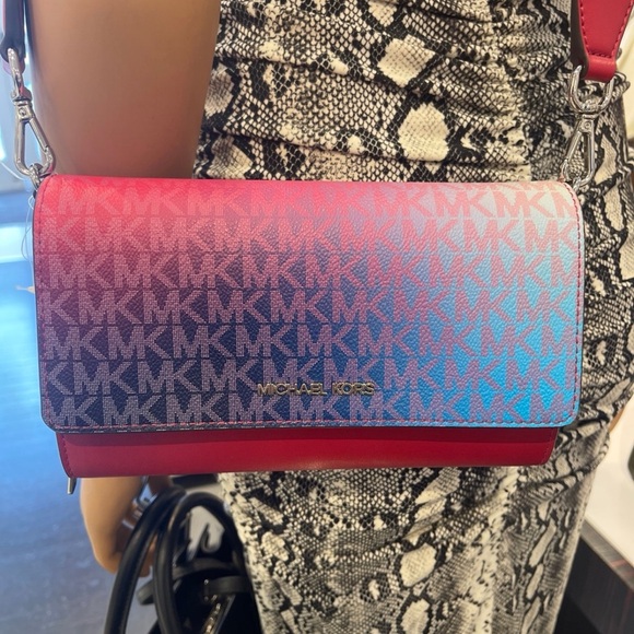 MICHAEL KORS Jet Set Large Ombré Signature Logo Crossbody Bag
Dark Raspberry